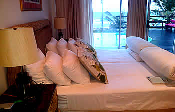Bentley Guest House in Umhlanga Rocks with beach facing accommodation in La Lucia