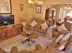 Zanele Executive Guest House Bed and Breakfast accommodation Empangeni