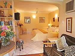 B&B UmhlangaRocks, KZN at Anchor's rest B&B